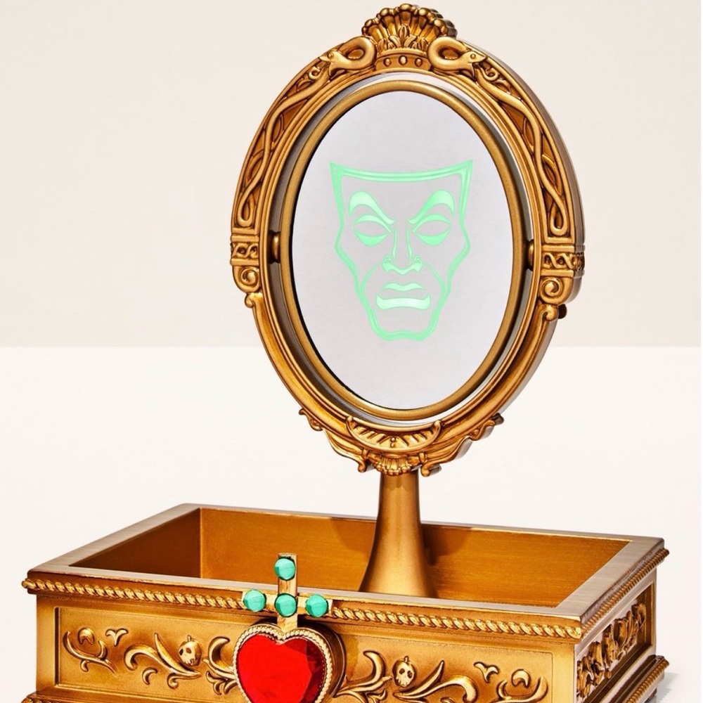 Disney Villains / Bath and Body Works Evil Queen Magic Mirror Vanity Tray